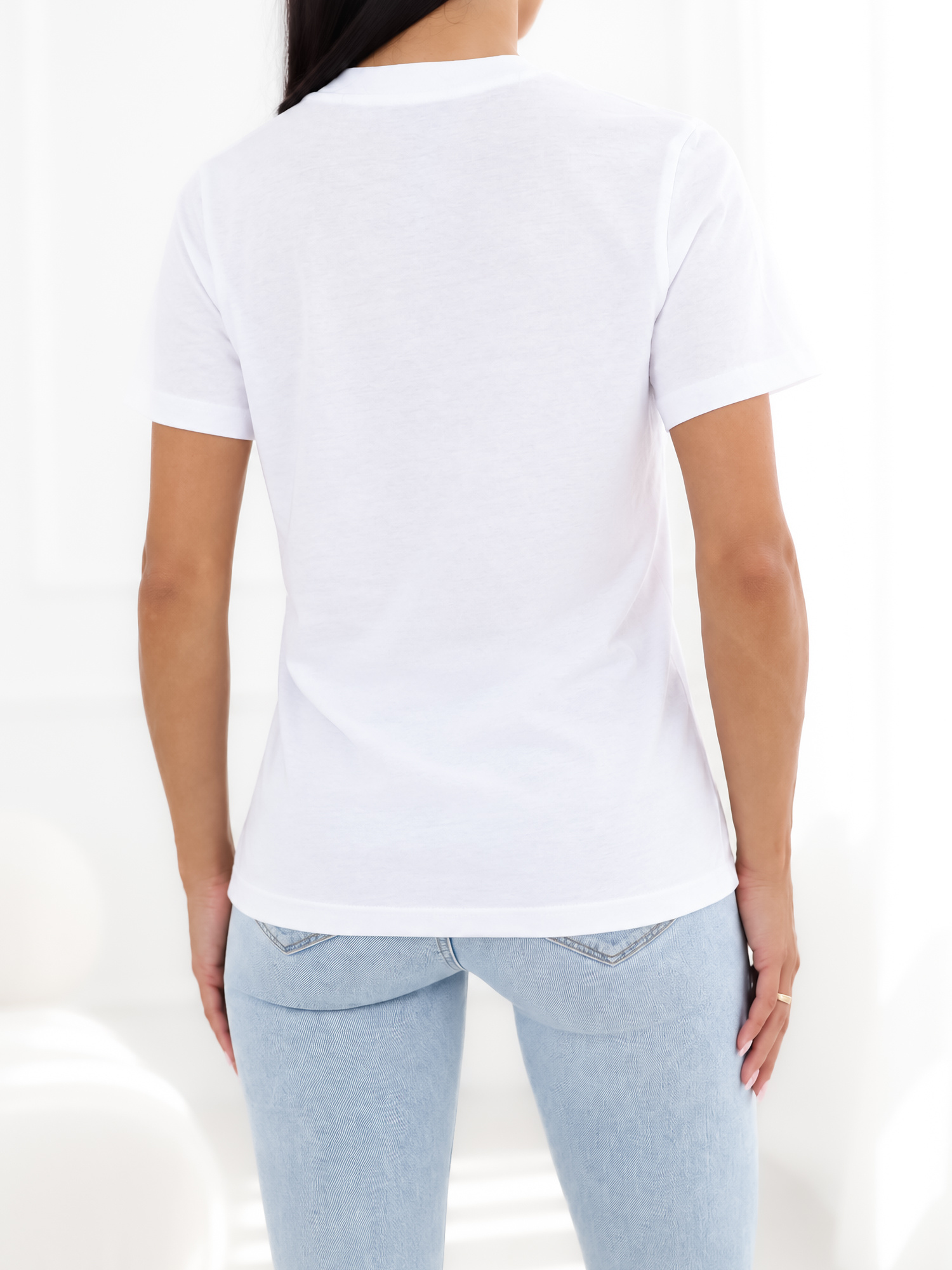Biały bawełniany t-shirt basic z dekoltem V