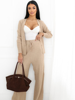 Camelowy sweterkowy komplet ze spodniami wide leg