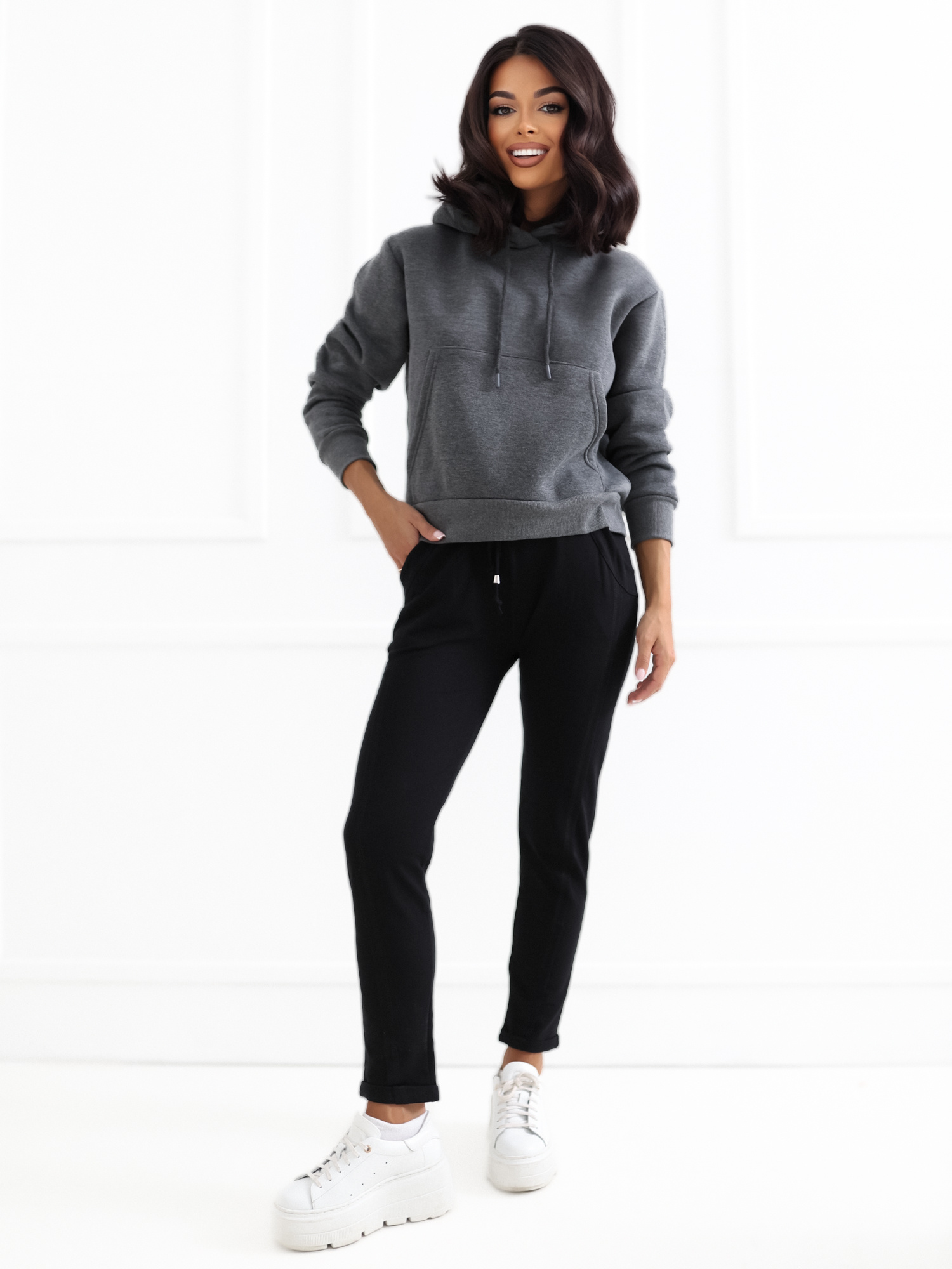 Ciemnoszara dresowa bluza basic z kapturem RUE PARIS