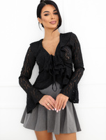 Czarna koronkowa bluzka z baskinką 