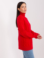 Czerwony sweter z golfem z dodatkiem wiskozy 
