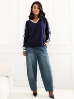 Granatowy damski sweter oversize z lampasami