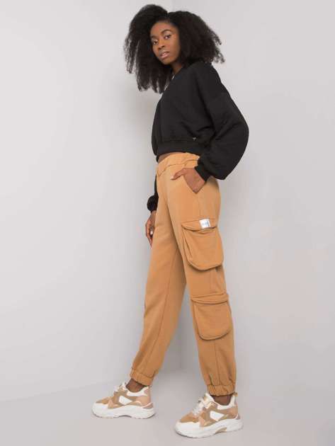 Camelowe damskie spodnie dresowe z kieszeniami Mila RUE PARIS 